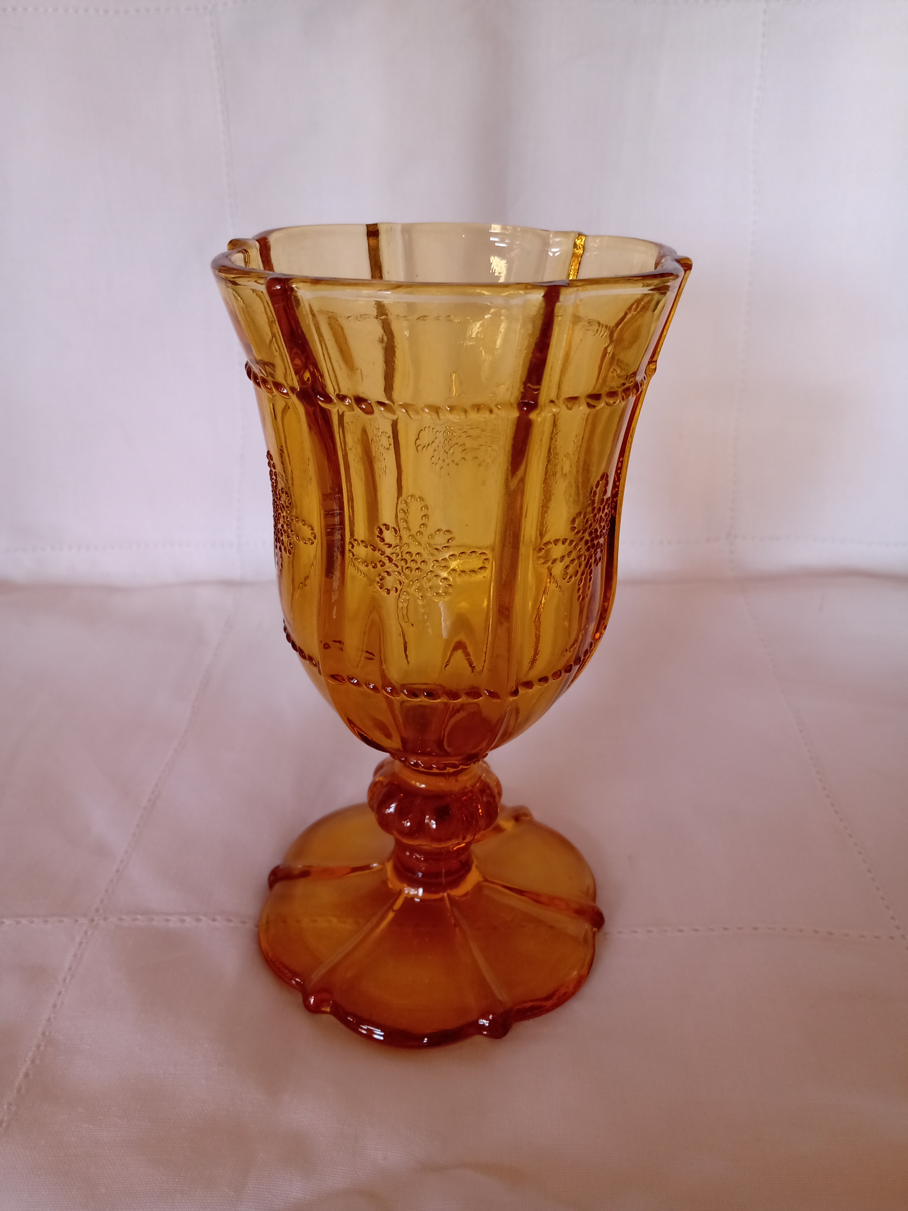 TAÇA DE ÁGUA AMBAR 2